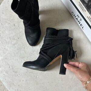 Vince Camuto Cyndia Leather Criss Cross Braided & Fringe Strap Ankle Heel Boot S